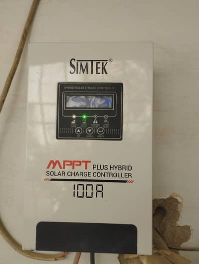 Simtek MPPT 100 HYBRID