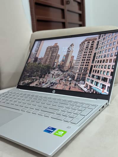 Hp pavillion 15 core i7 -12Gen Nvidia Mx550