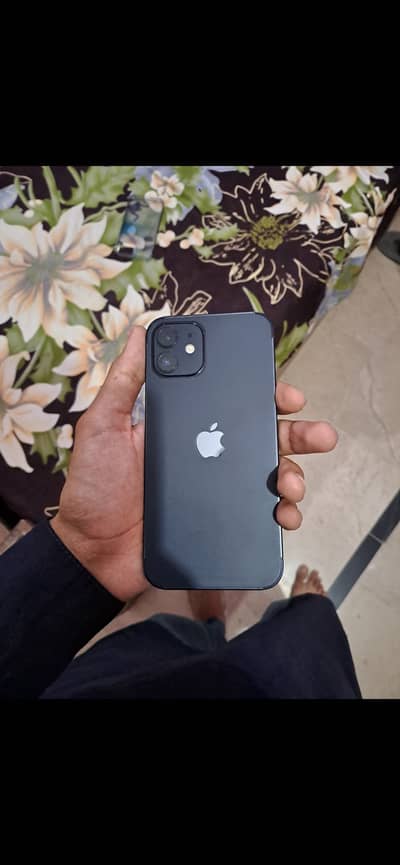 Apple iPhone 12 128GB 97%
