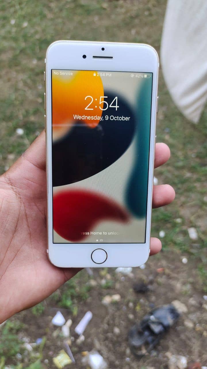 Apple iPhone 7 1