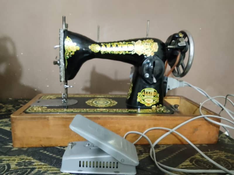 sweing machine with motor 5