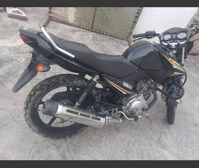 YAMAHA YBR 125