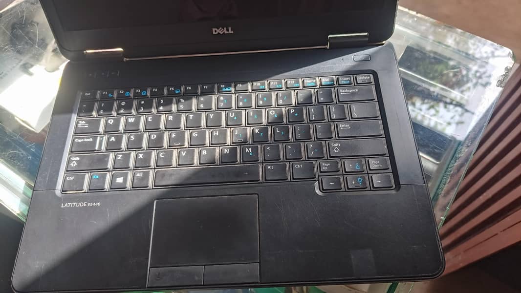 Dell latitude E5440 1