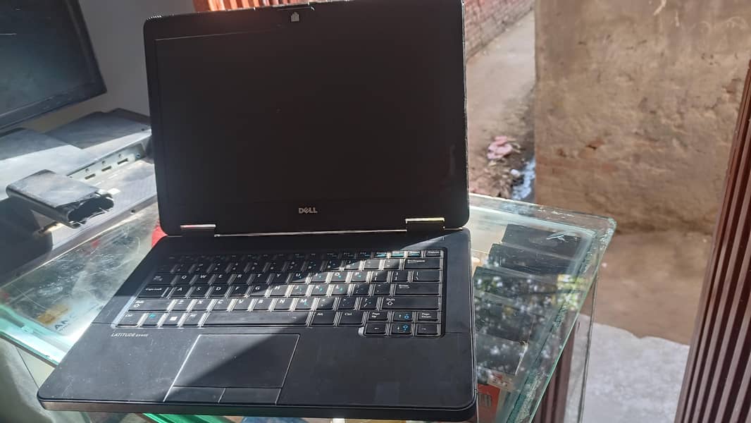 Dell latitude E5440 2