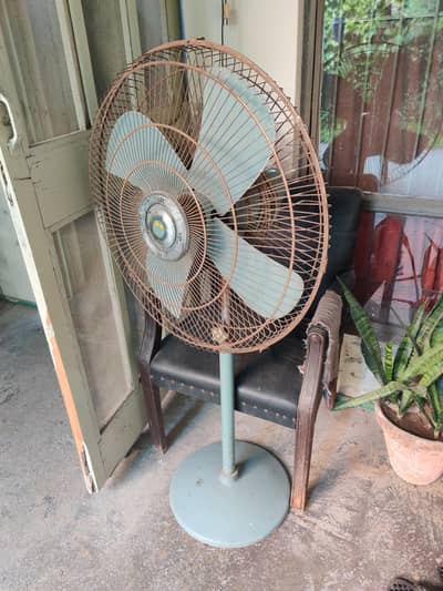 Pedestal Fan for sale