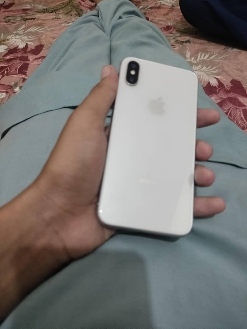 Apple iPhone X 1