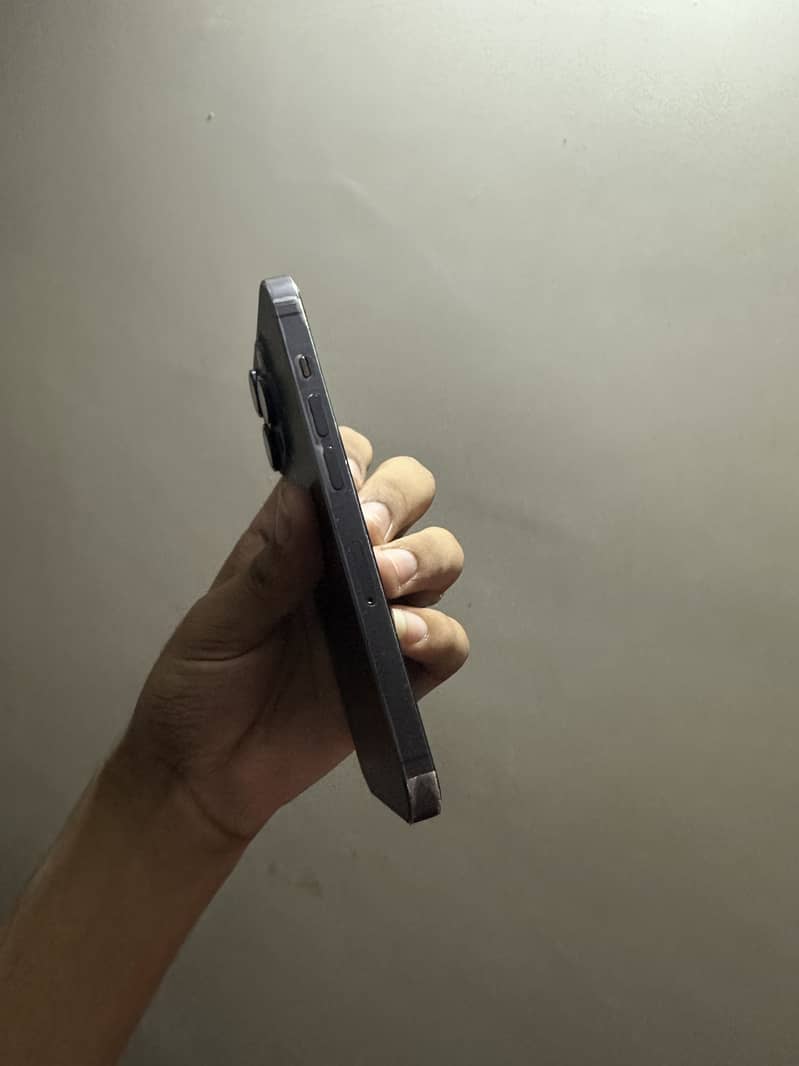 Apple iPhone 14 Pro 3