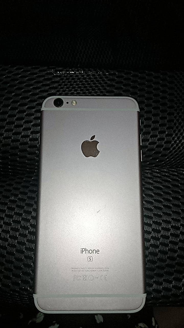 Apple iPhone 6S Plus 0