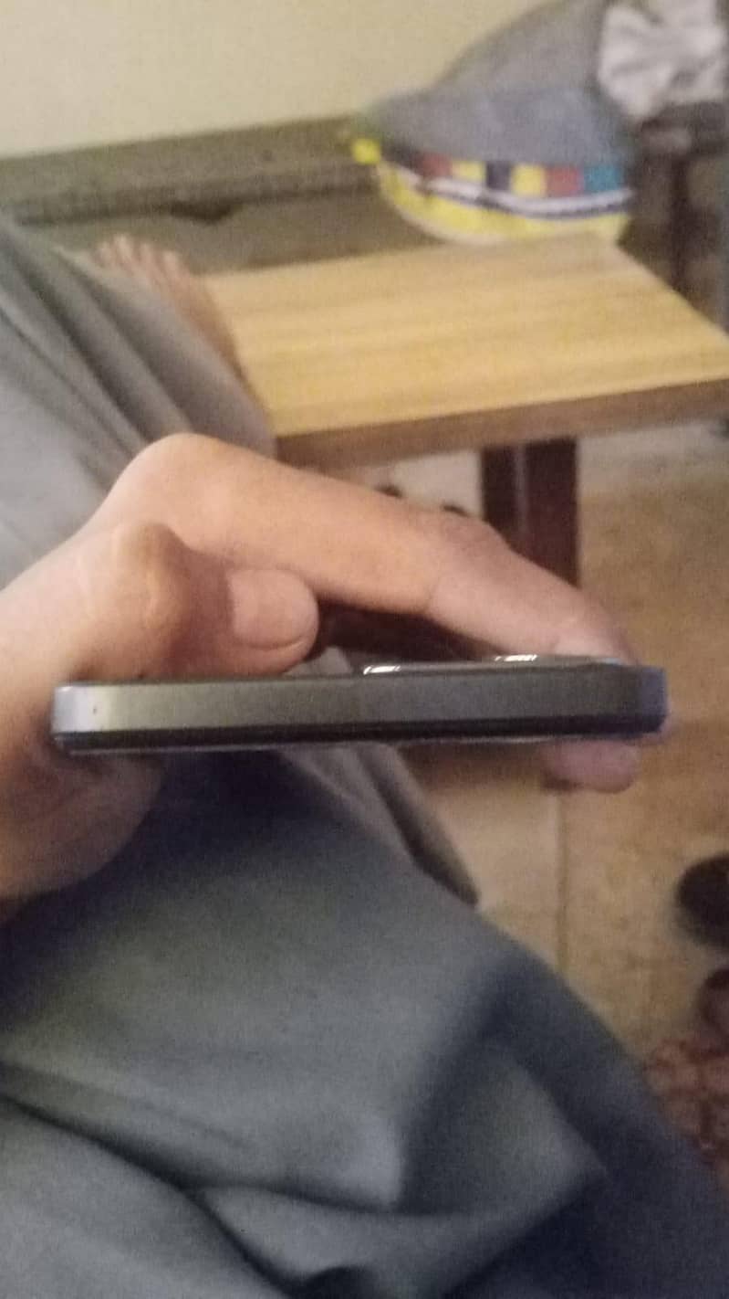 Realme C71 3