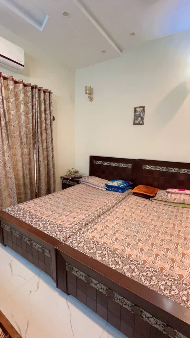 2 Single Beds 2