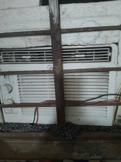 window AC 10/10