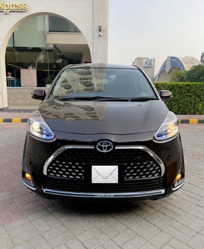 Toyota Sienta Hybrid G 2019