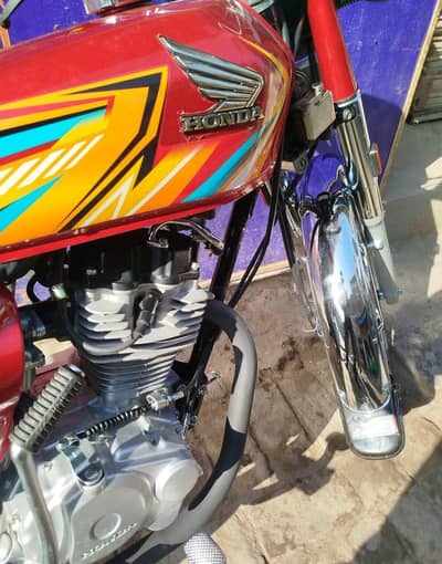 Honda CG125 2025/2026