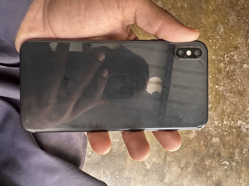 Apple iPhone XS Max 2