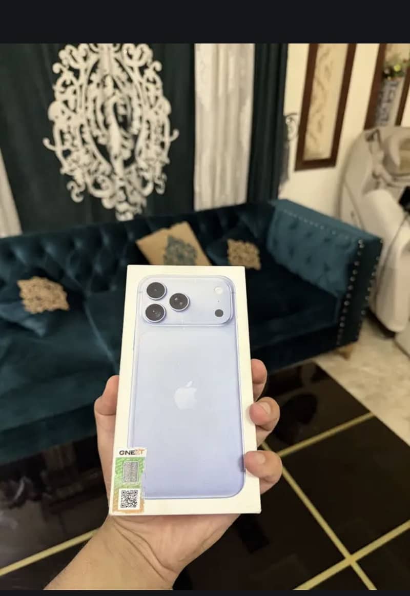 Apple iPhone 18 Pro Max 1