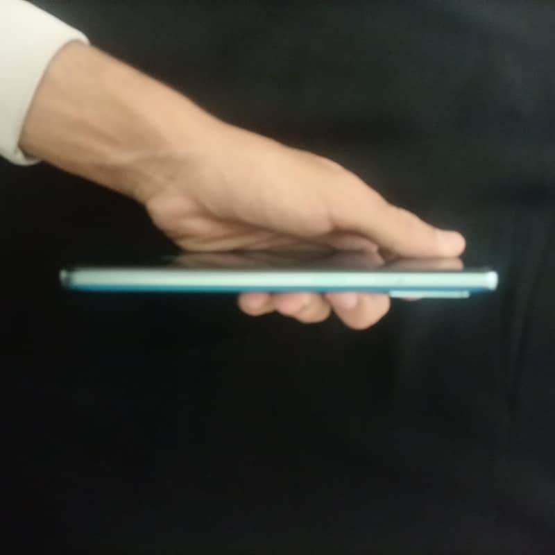 One Plus 8T 4