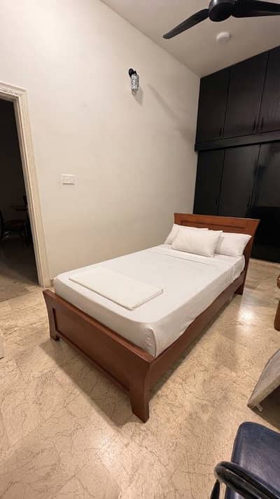 Wooden Single bed