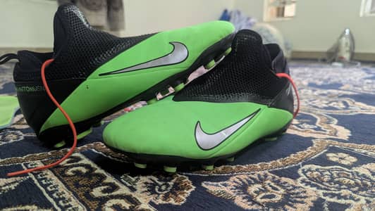 imported shoes Nike phantom size euro 38.5