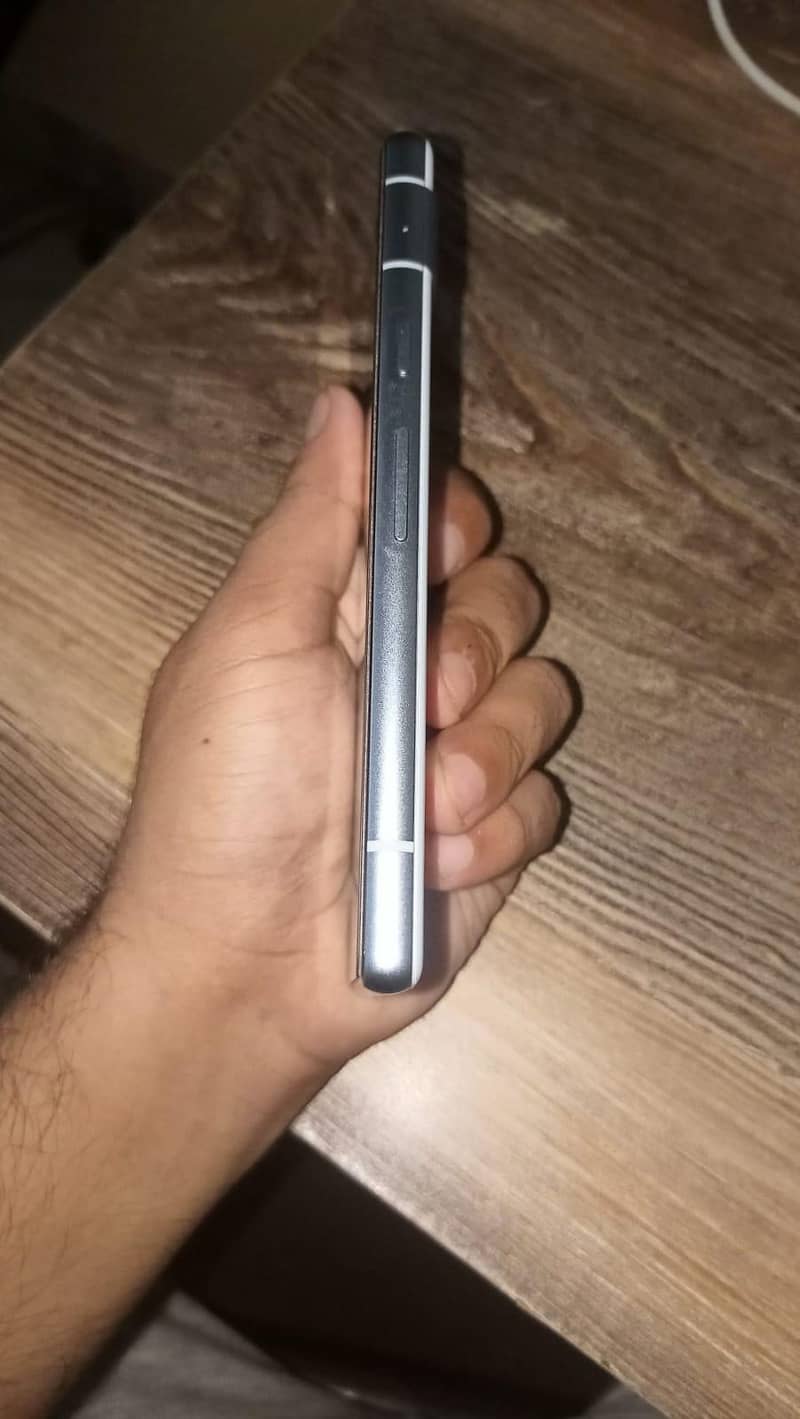 Google Pixel 7a 2