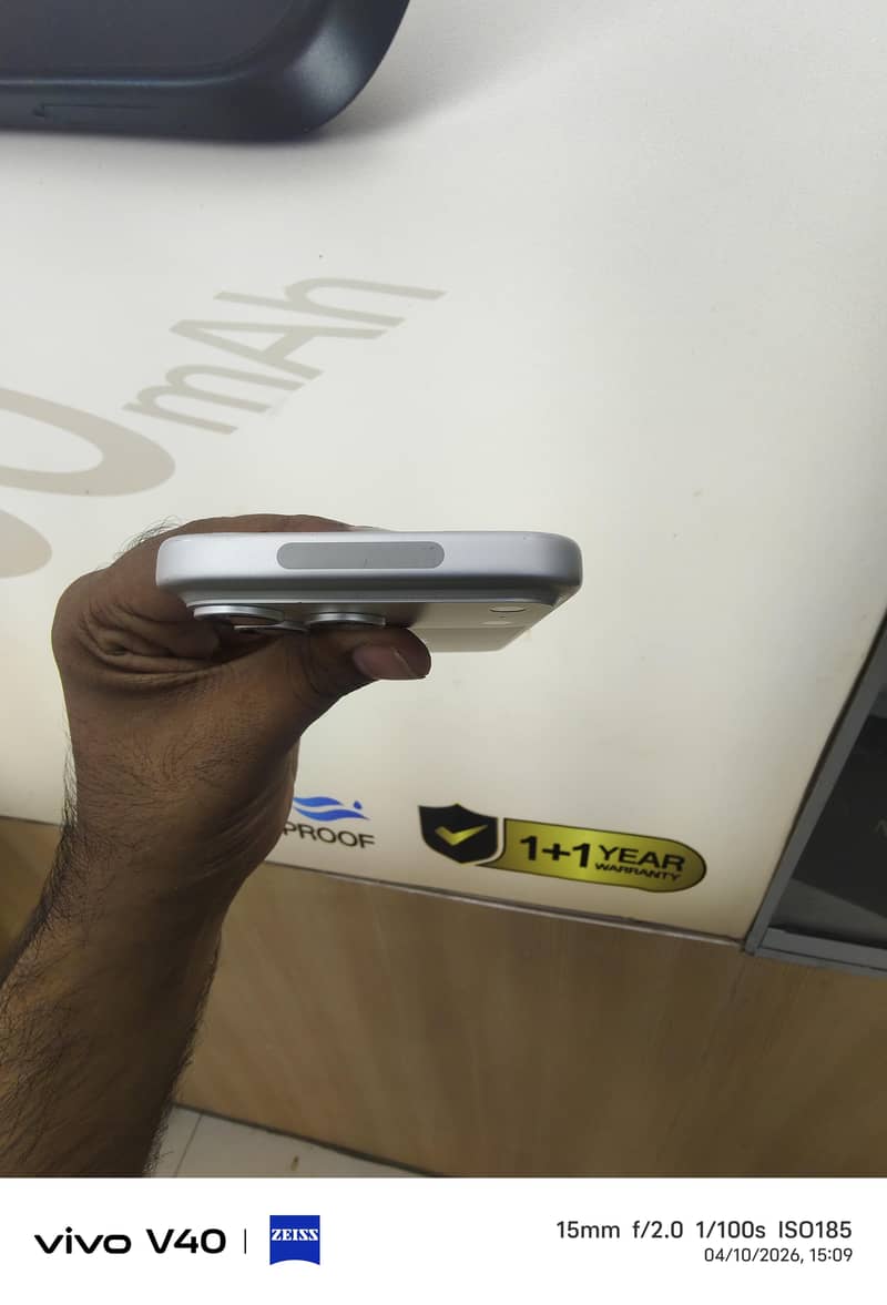 Apple iPhone 17 Pro Max 4