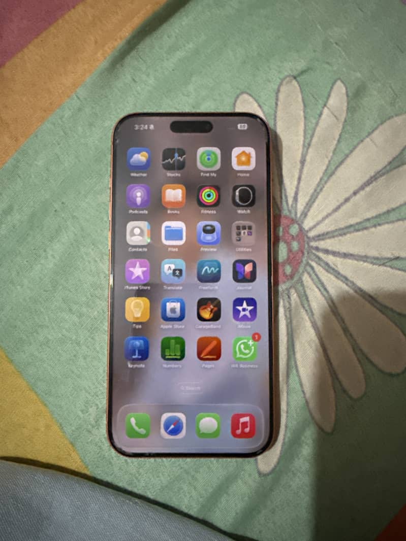 Apple iPhone 17 Pro Max 1