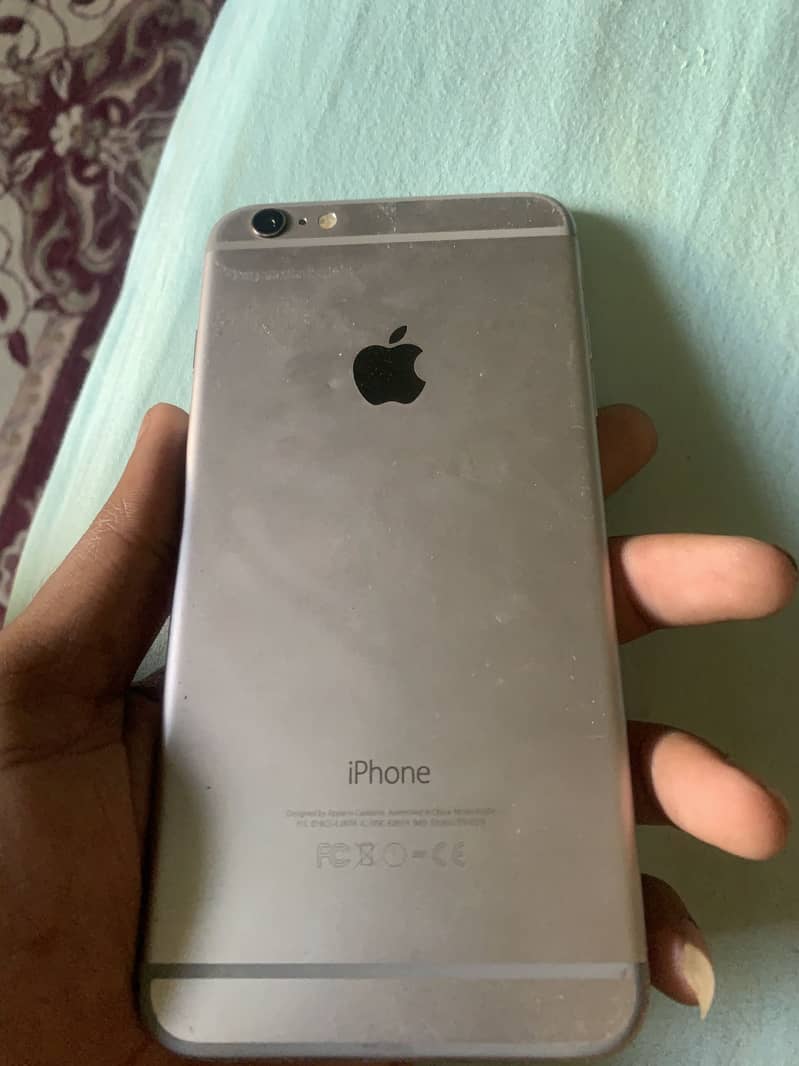 Apple iPhone 6S Plus 1
