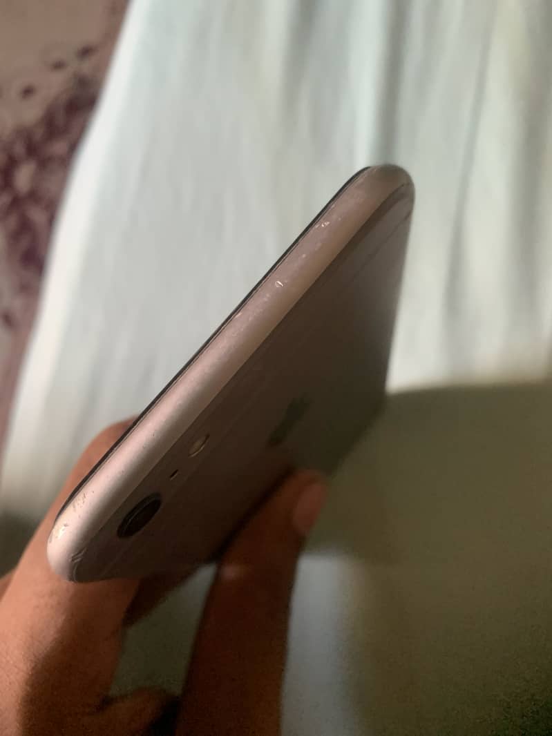 Apple iPhone 6S Plus 4