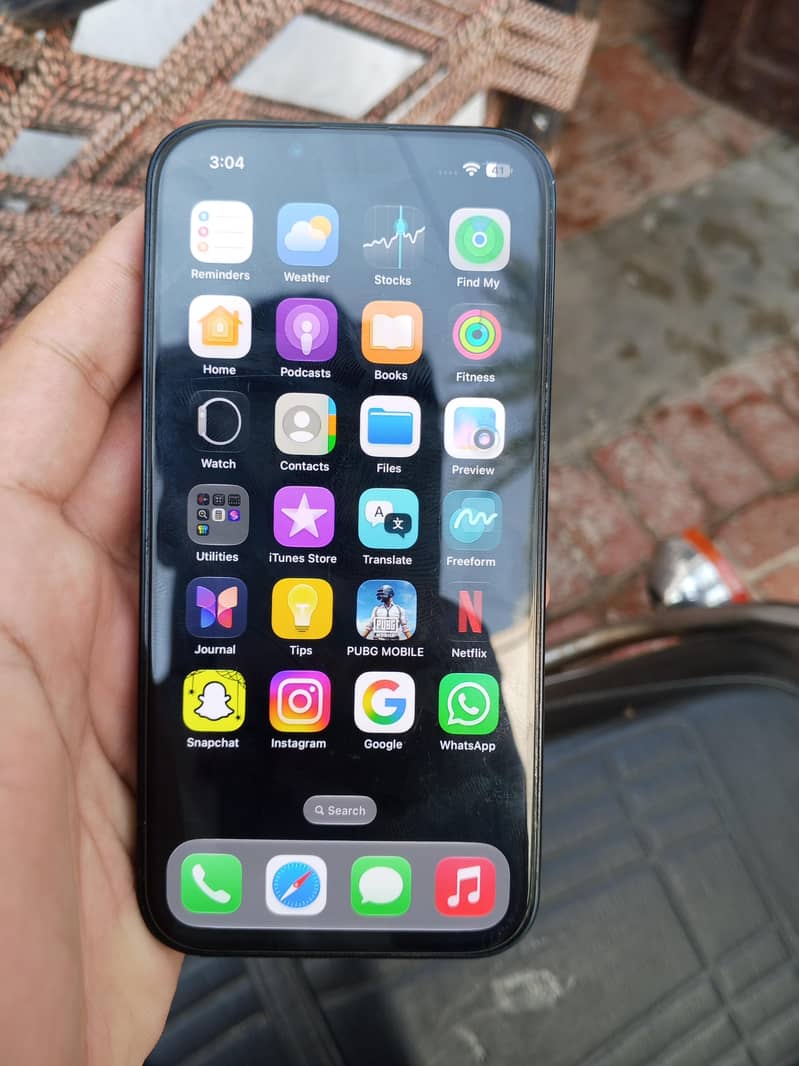 Apple iPhone 13 5