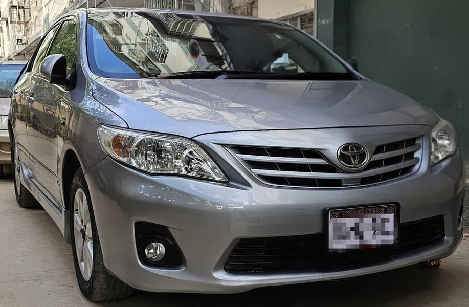Toyota Corolla Altis 2011 1