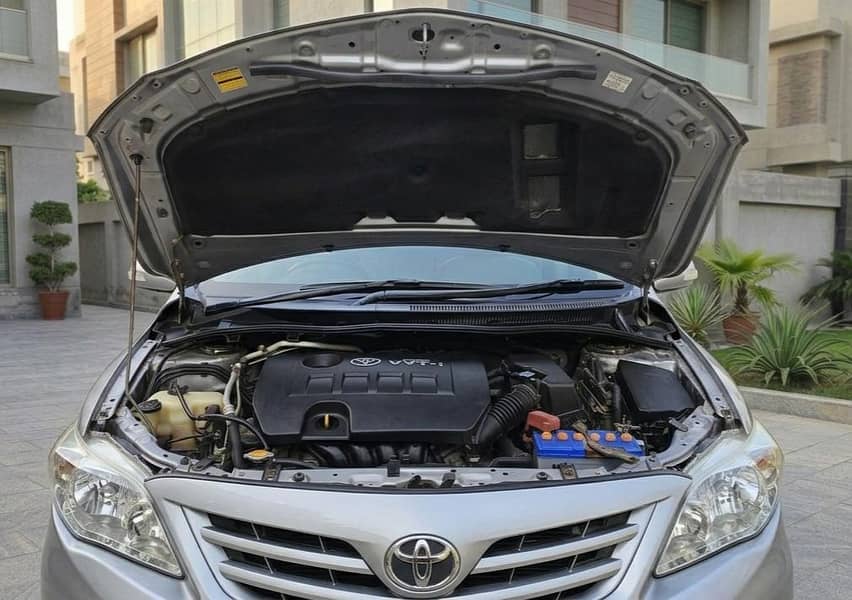 Toyota Corolla Altis 2011 7