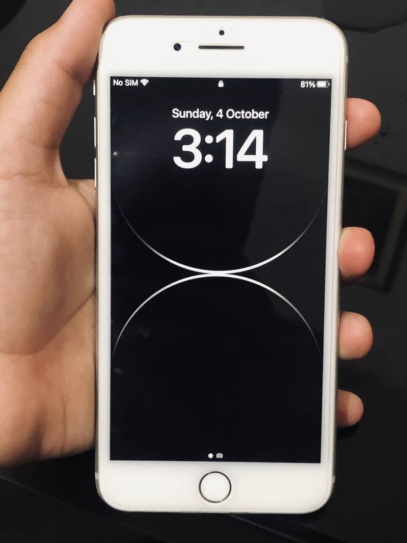 Apple iPhone 8 Plus 0
