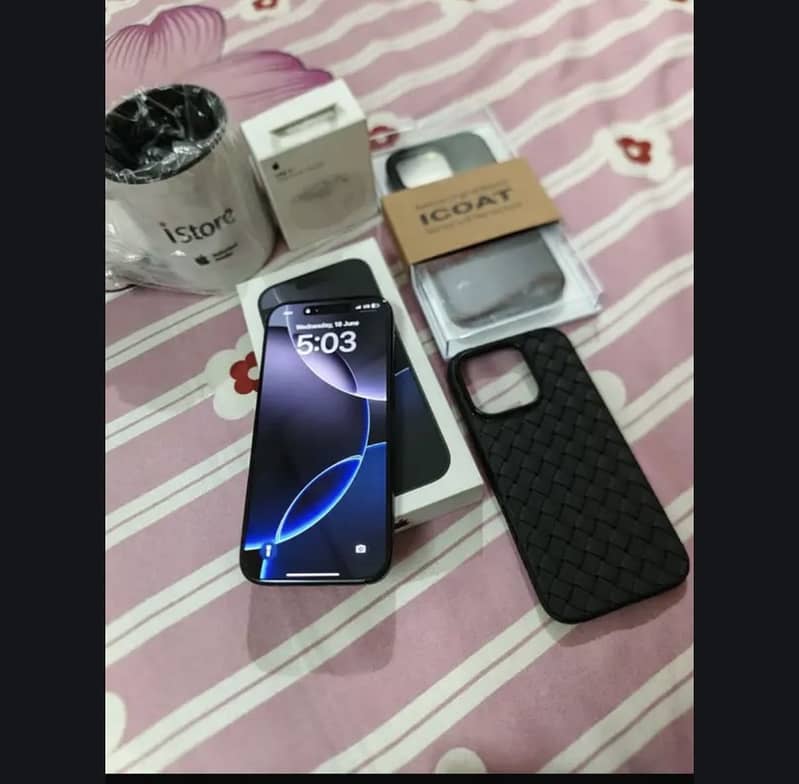 Apple iPhone 16 Pro 4