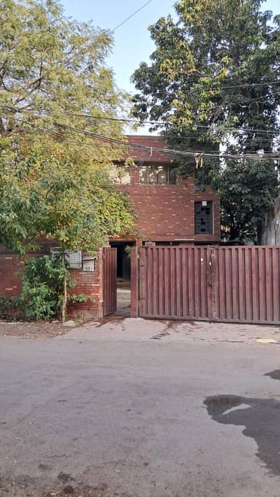 35 MARLA SAME COMMERCIAL OLD USED HOUSE FOR SALE IN Gulberg 2