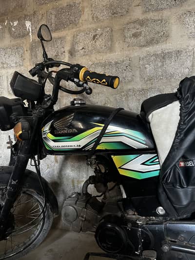 Honda CD 70 2023