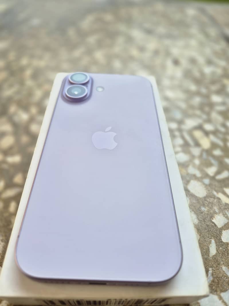 Apple iPhone 17 6