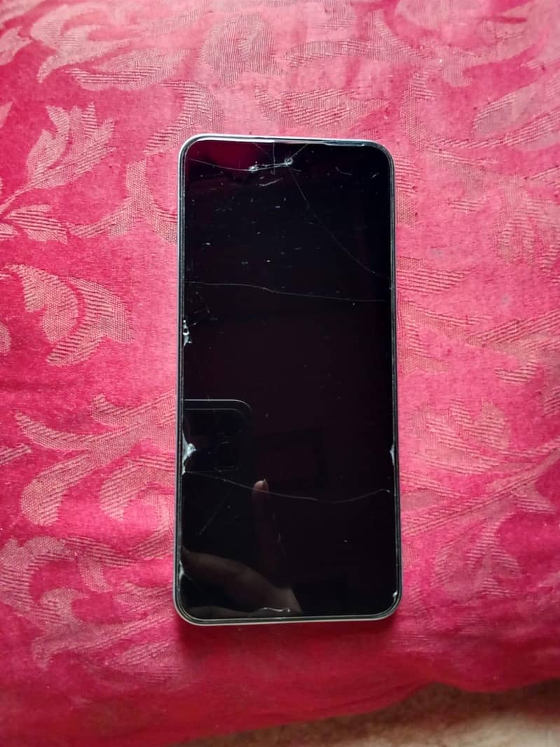 Tecno Spark Go 2 1