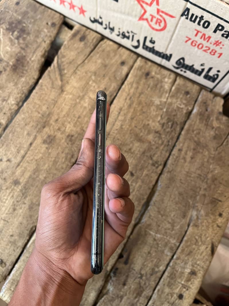 Apple iPhone XS 8