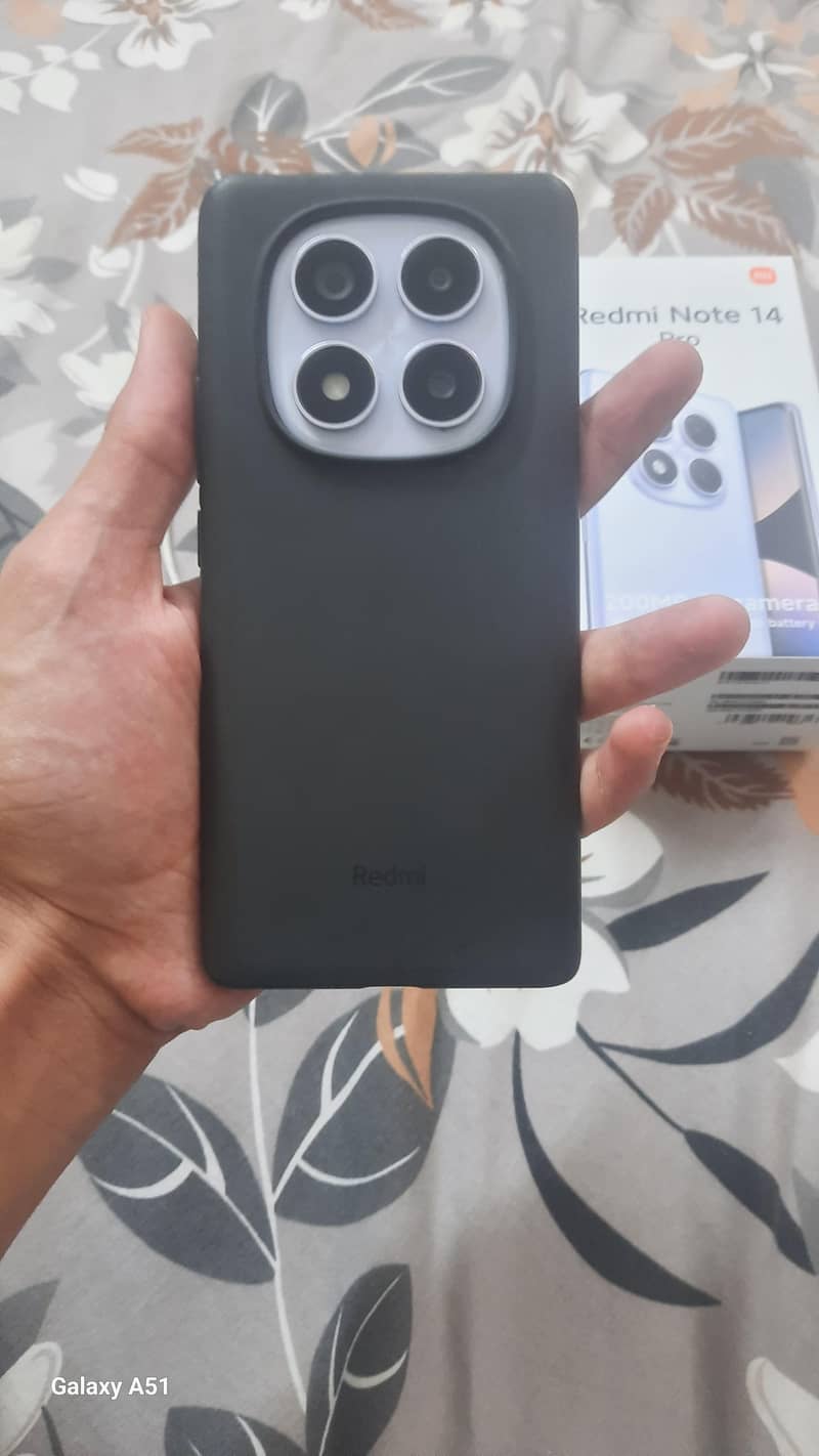 Xiaomi Redmi Note 14 Pro 3