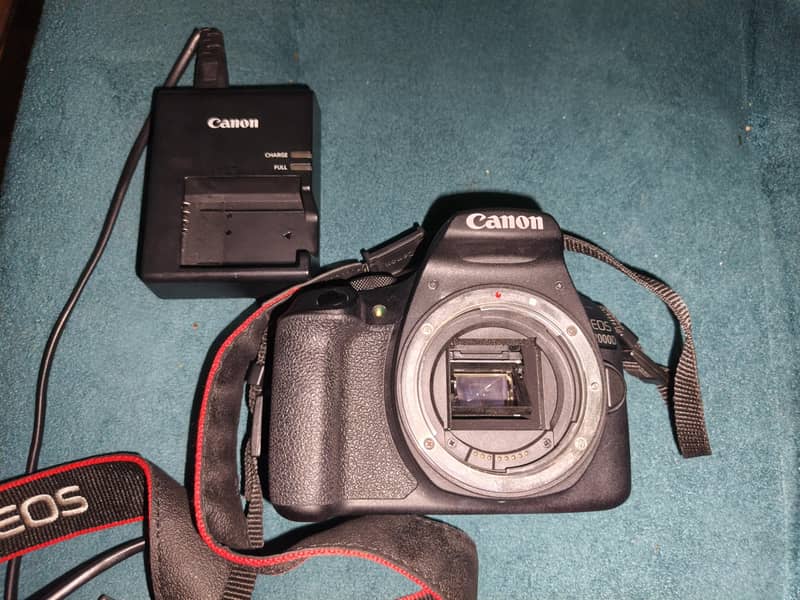 Canon EOS 2000D 3