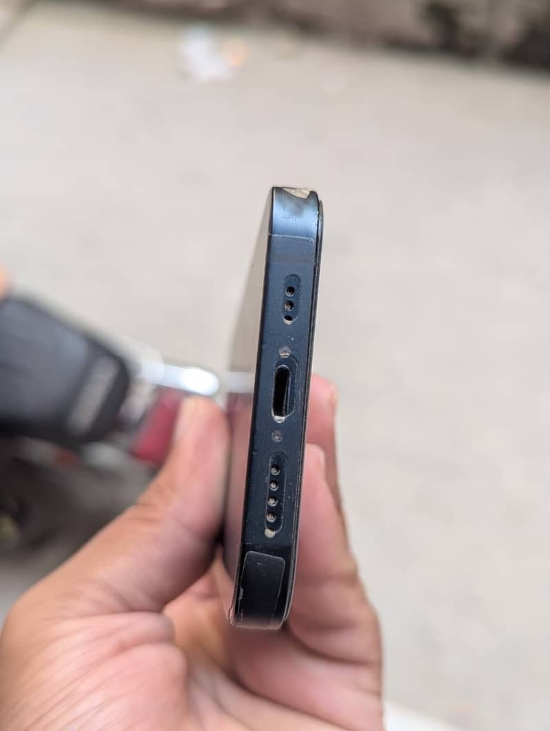 Apple iPhone 14 6