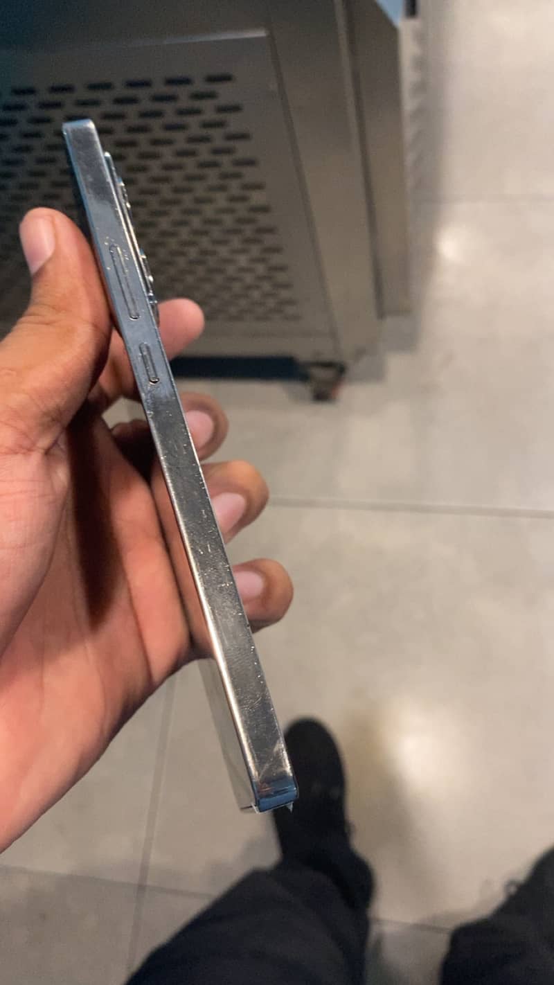 Infinix Note 40 5