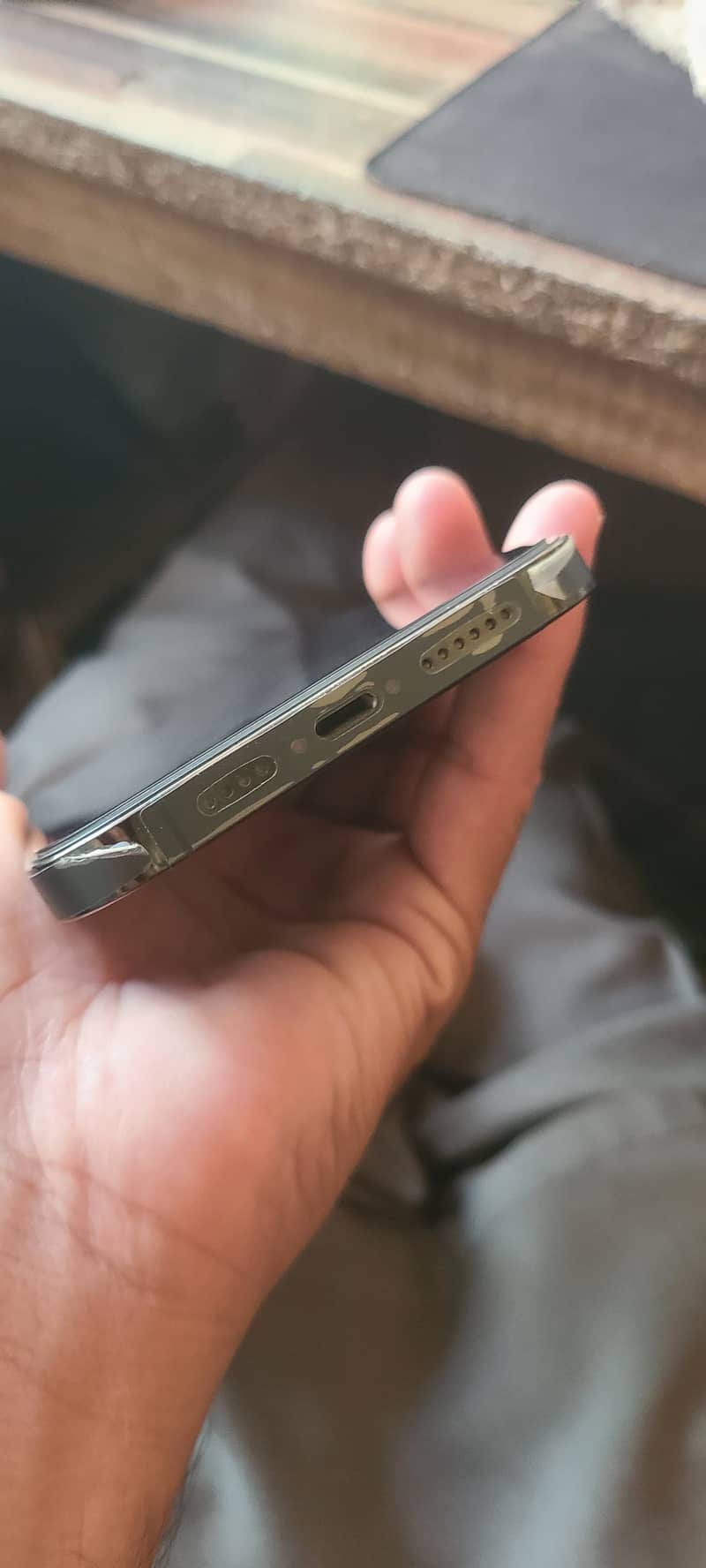 Apple iPhone 13 Pro Max 2