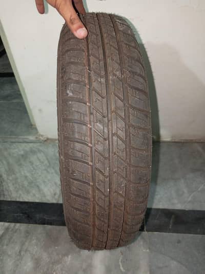 alto car tyre