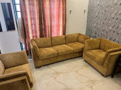 sofa set in brand new condition