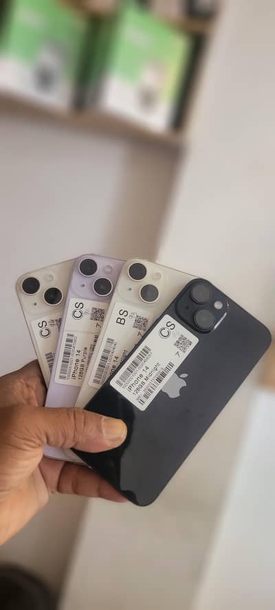 Apple iPhone 14