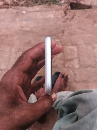 Apple iPhone SE 2020