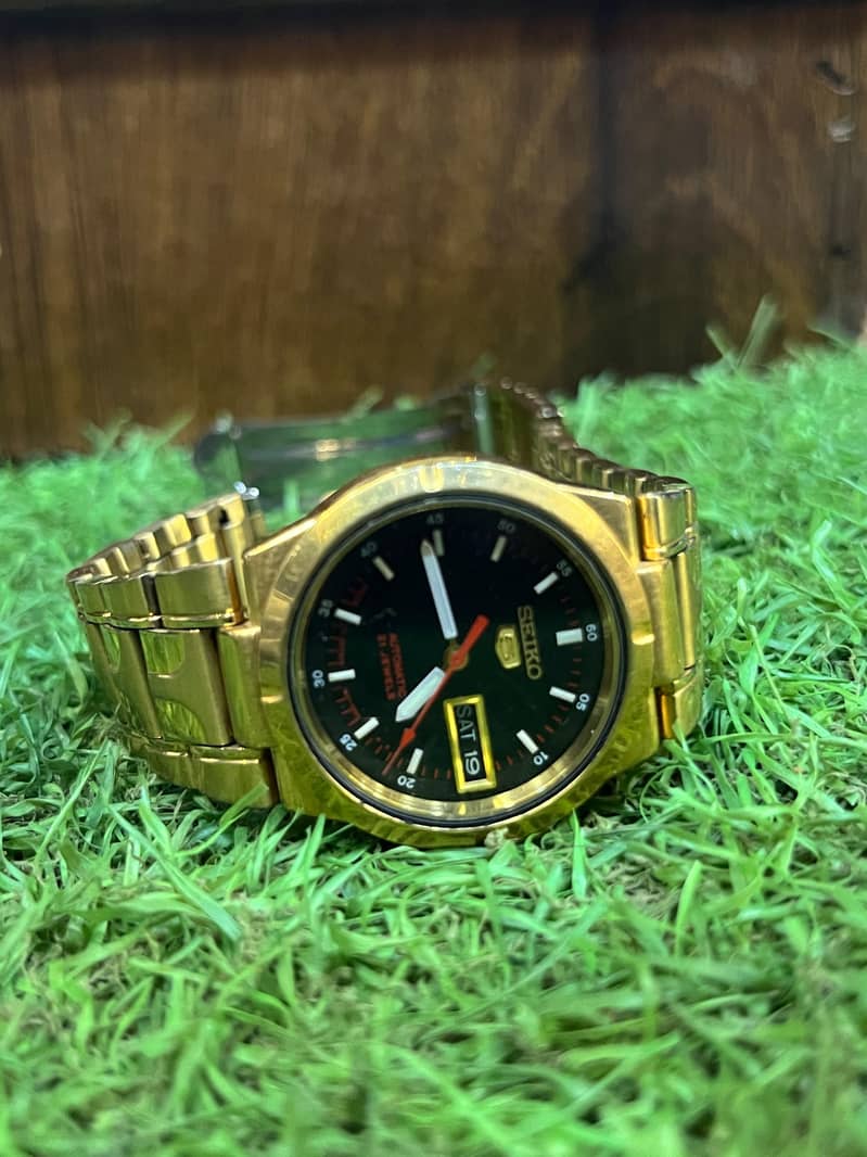 Seiko 5 Automatic watch 1