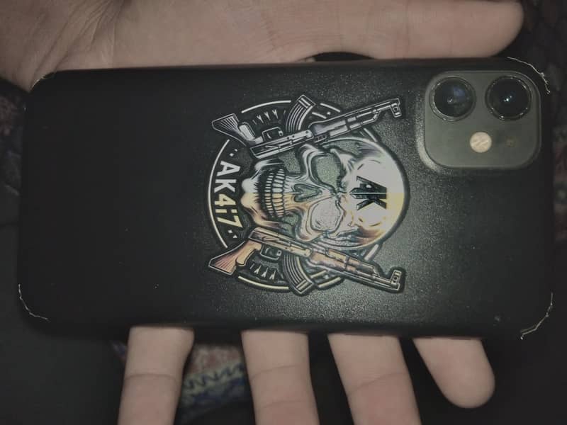 Apple iPhone 11 0