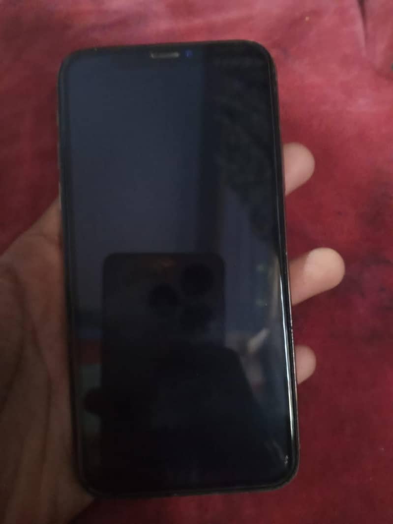 Apple iPhone XS 1