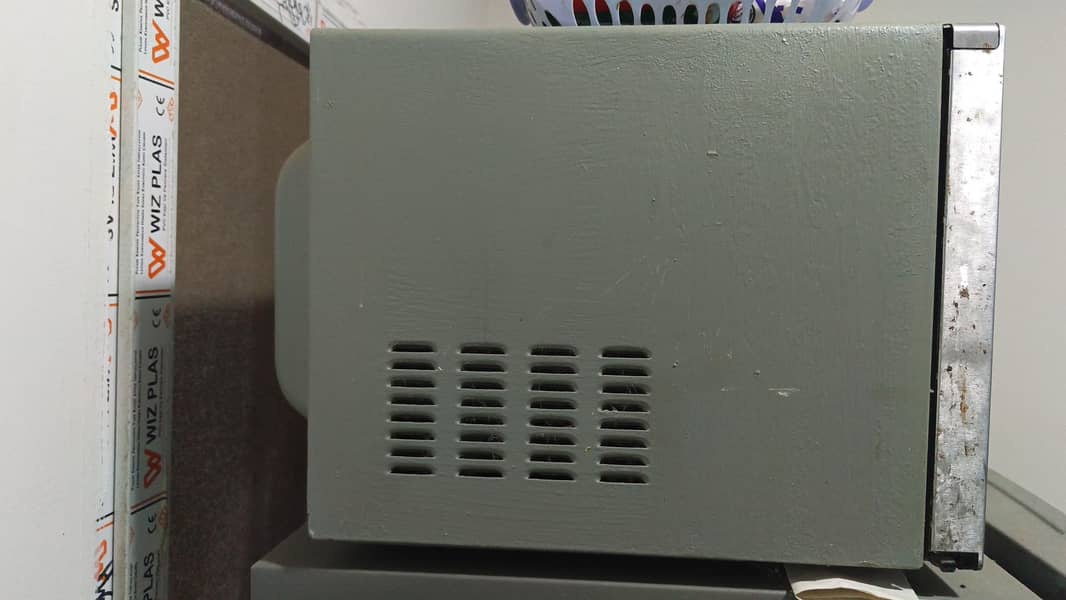 Microwave 2